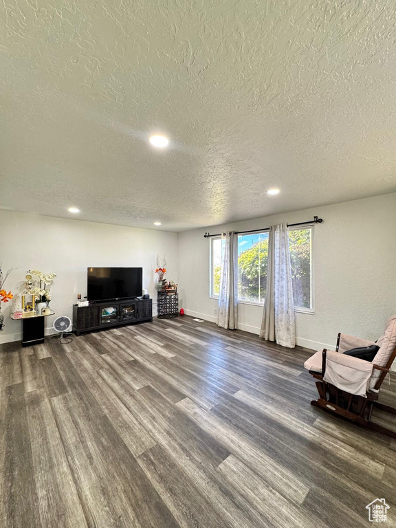 Photo 4 for MLS #2110960 at 2993 S Maple Way