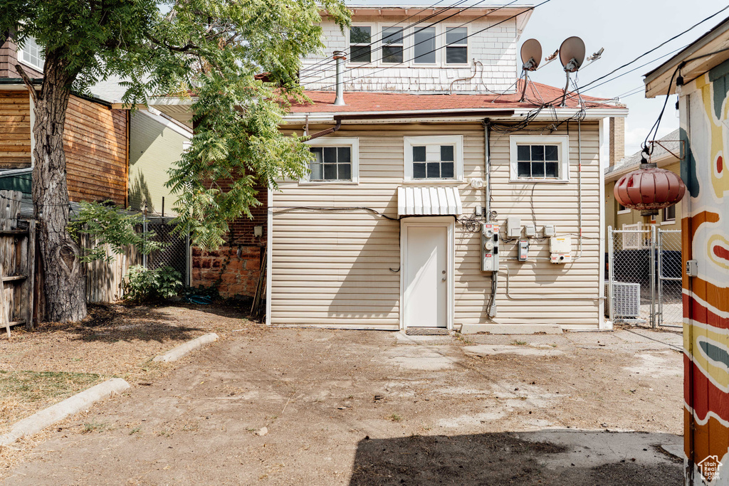 606 S 900 E Salt Lake City, UT 84102