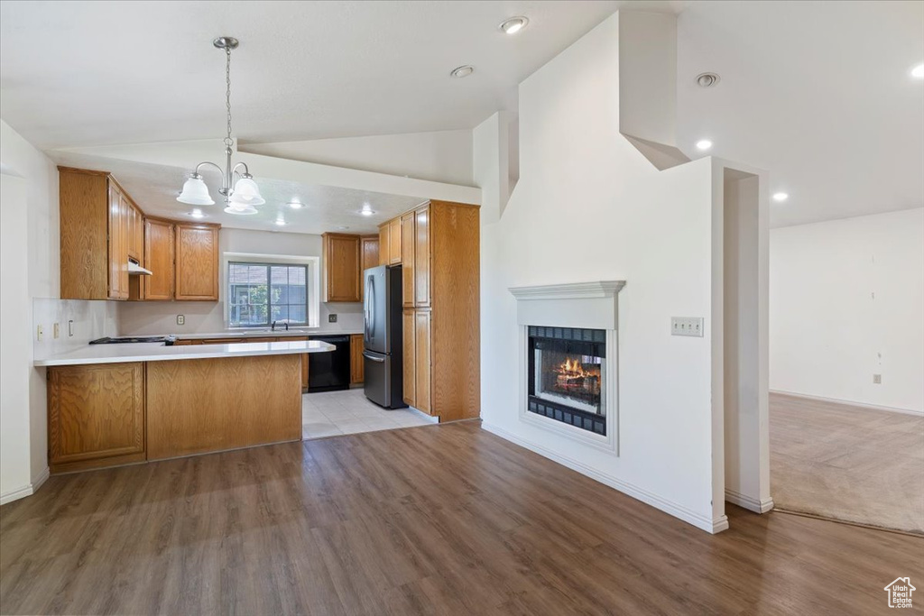 Photo 8 for MLS #2110991 at 5454 S 150 East #39