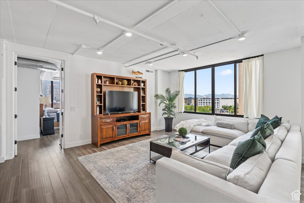 Photo 4 for MLS #2110995 at 44 W 300 South #305S