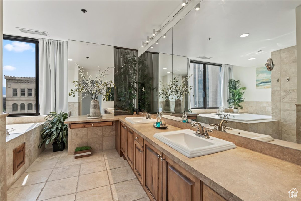 Photo 29 for MLS #2110995 at 44 W 300 South #305S