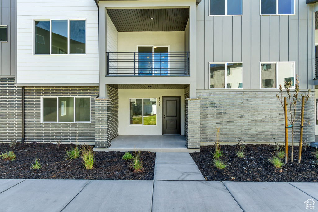 Photo 2 for MLS #2111007 at 491 S 800 West #402
