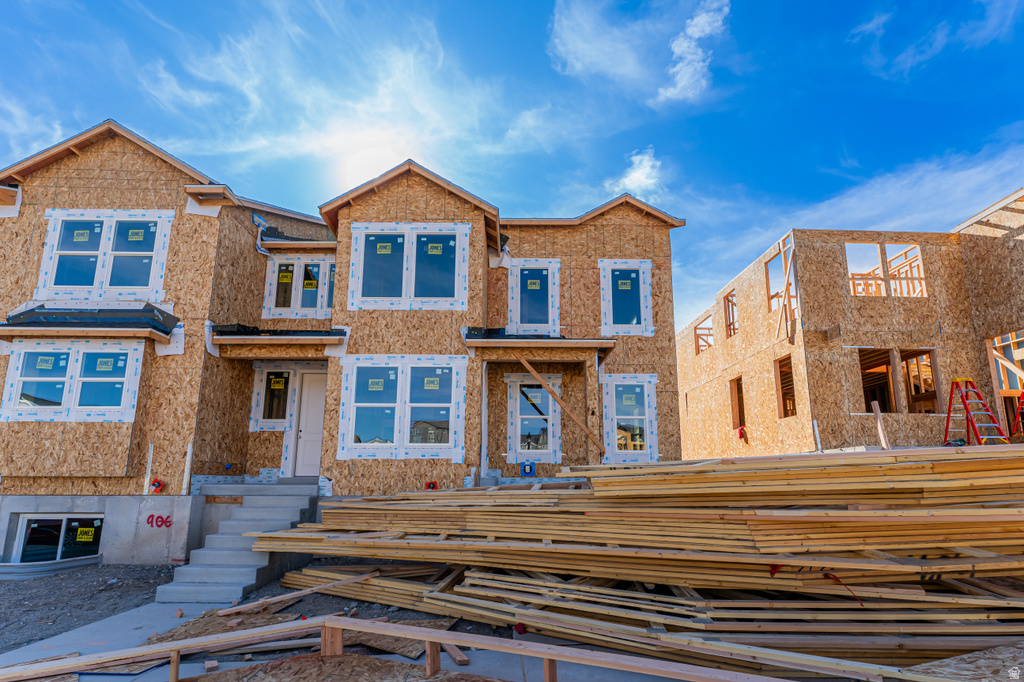 1479 W Skyline Dr #905