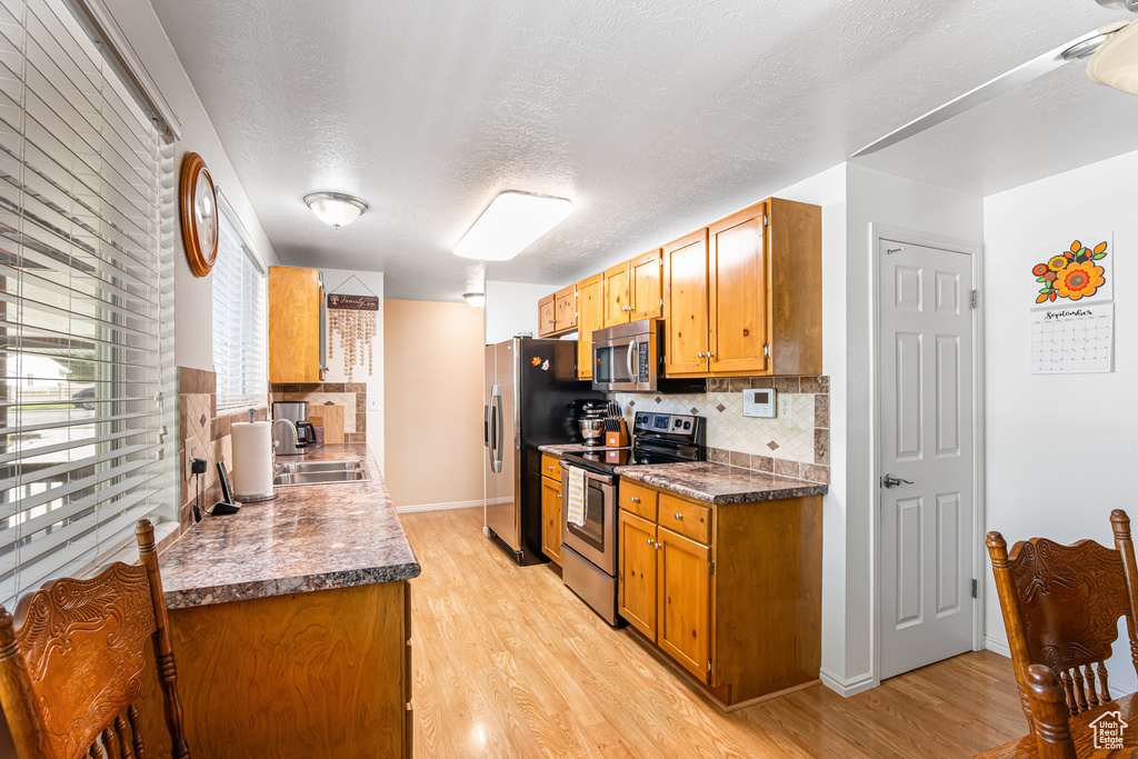 Photo 9 for MLS #2111022 at 825 N 350 East