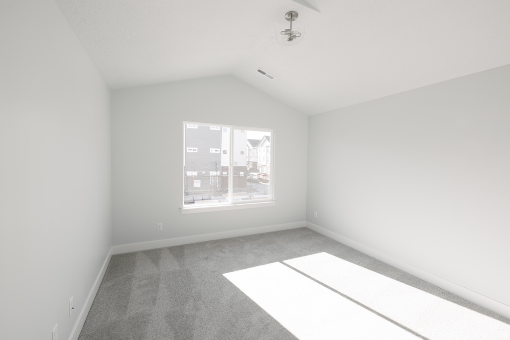 1467 W SKYLINE DR #908 Saratoga Springs, UT 84045