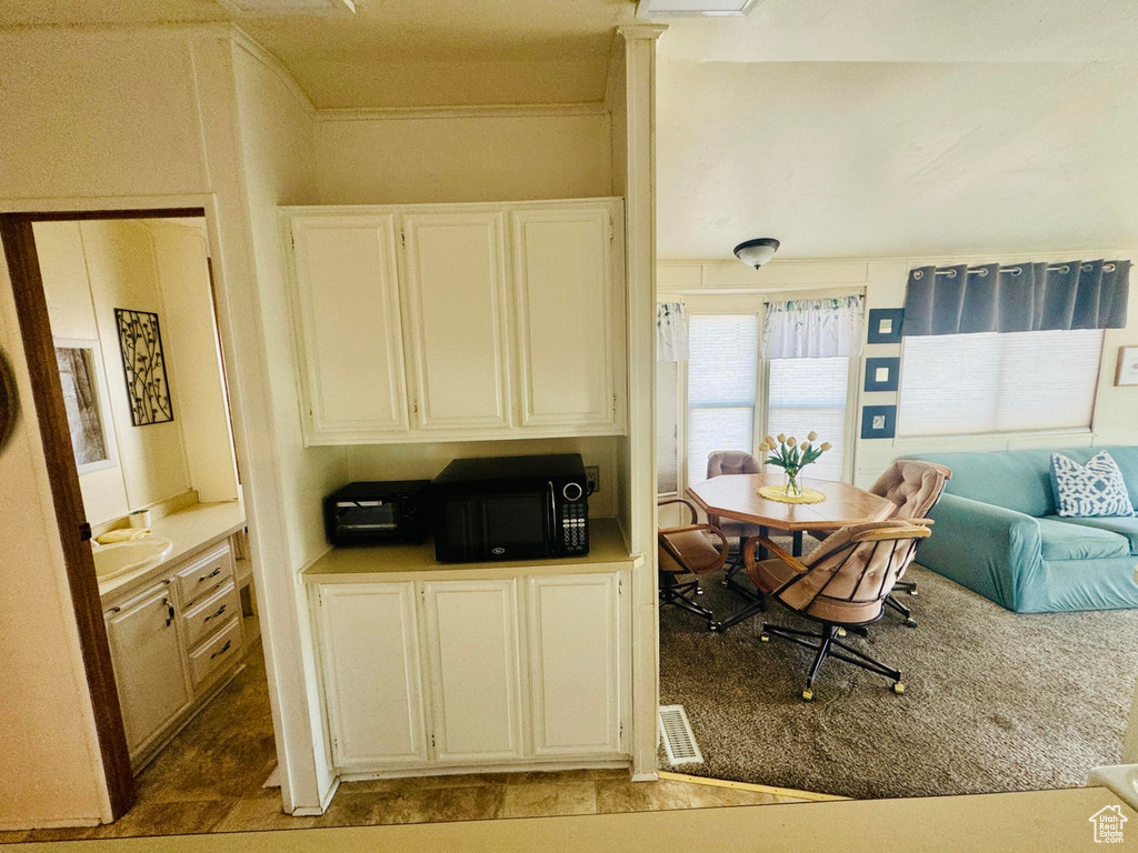 Photo 12 for MLS #2111029 at 1150 W Red Hills Pkwy #142