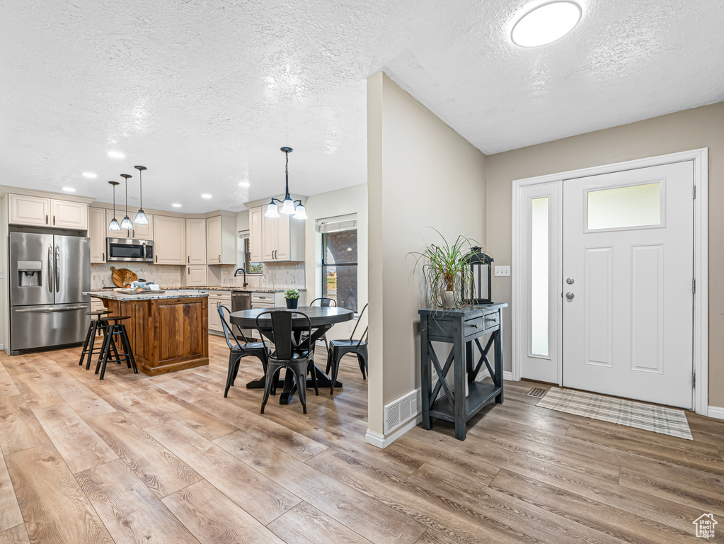 Photo 7 for MLS #2111031 at 713 S 3400 East