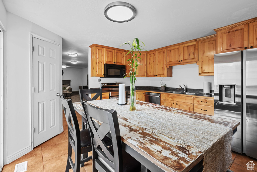 4631 S 1980 W Taylorsville, UT 84129