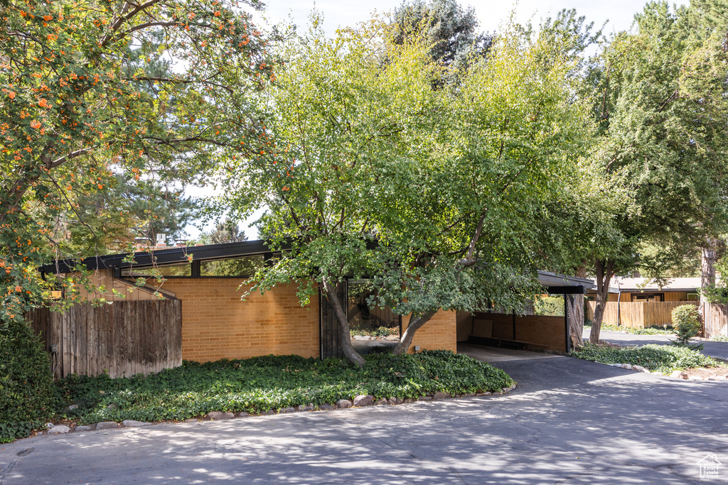 Photo 27 for MLS #2111048 at 2173 Claybourne Ave