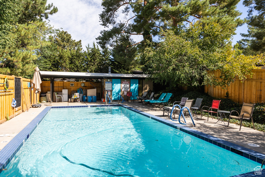 Photo 30 for MLS #2111048 at 2173 Claybourne Ave