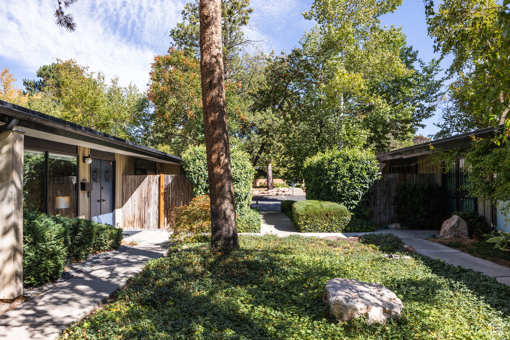 Photo 23 for MLS #2111048 at 2173 Claybourne Ave