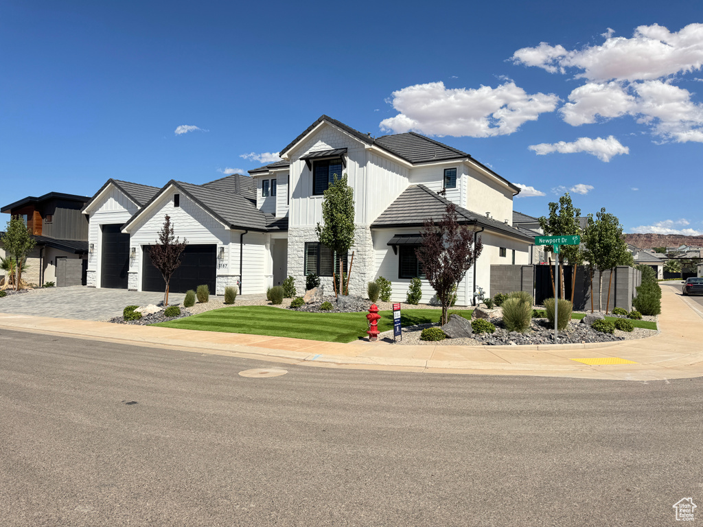 Photo 2 for MLS #2111051 at 3187 S Newport Dr