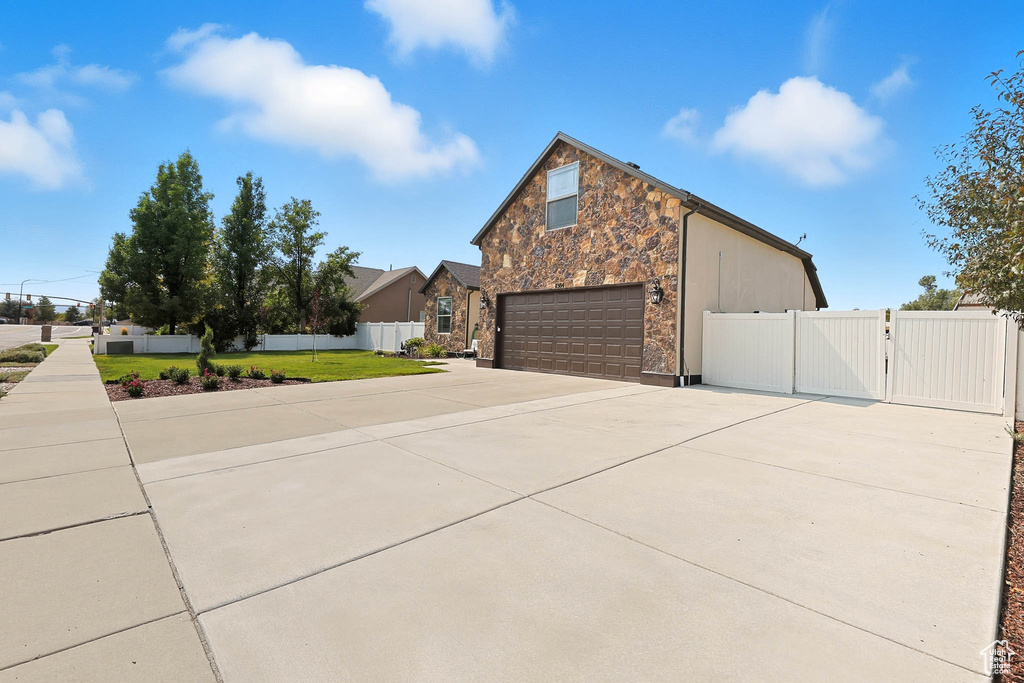 Photo 3 for MLS #2111058 at 11384 S 2200 West
