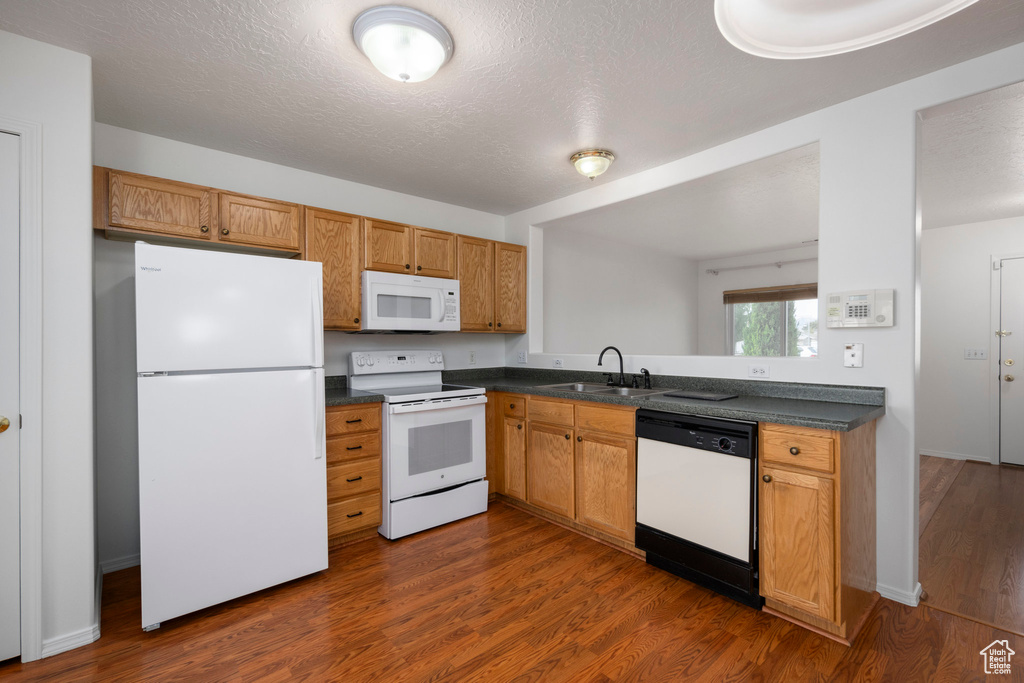 Photo 10 for MLS #2111059 at 5546 N Ardennes Way