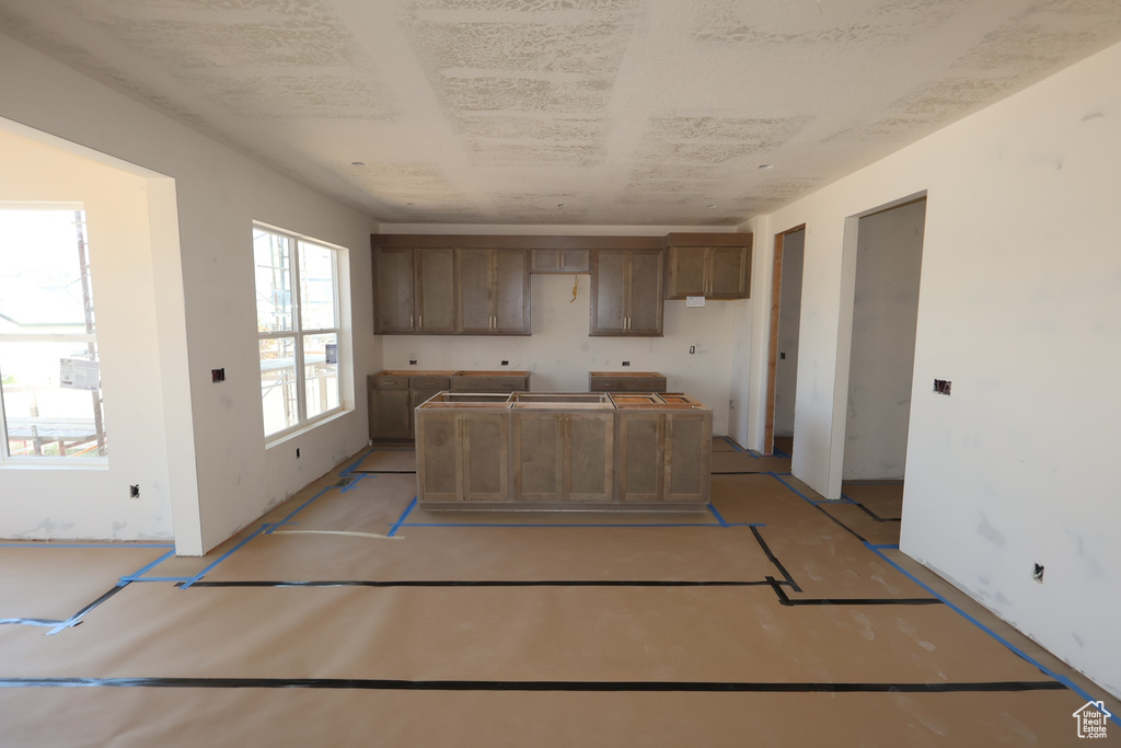 Photo 4 for MLS #2111062 at 1313 E Larkspur