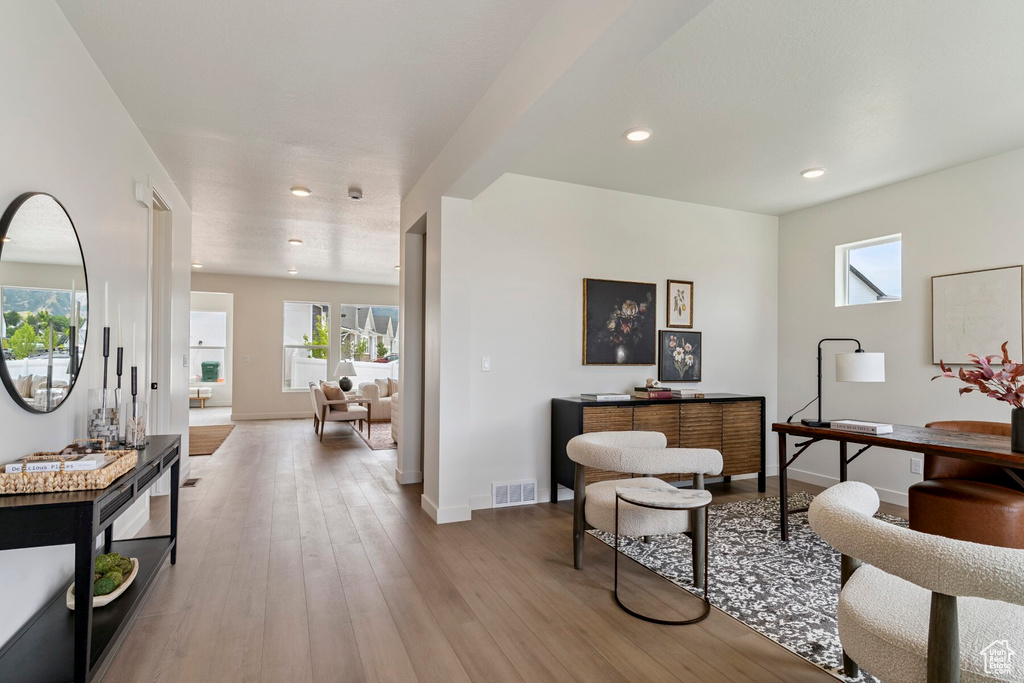 Photo 6 for MLS #2111062 at 1313 E Larkspur