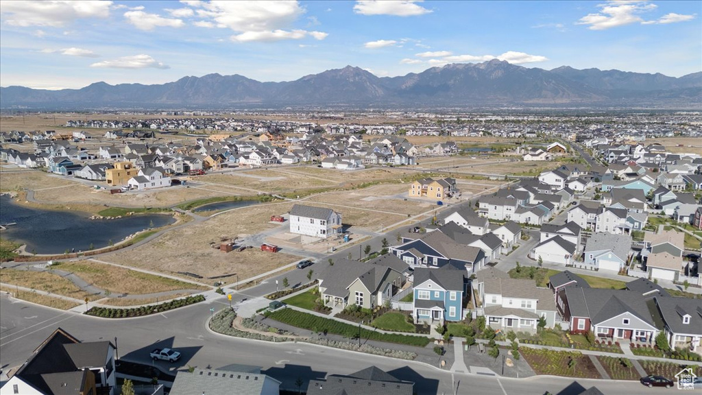 Aerial overview of property\\\\\\\'s location featuring nearby suburban area and mountains