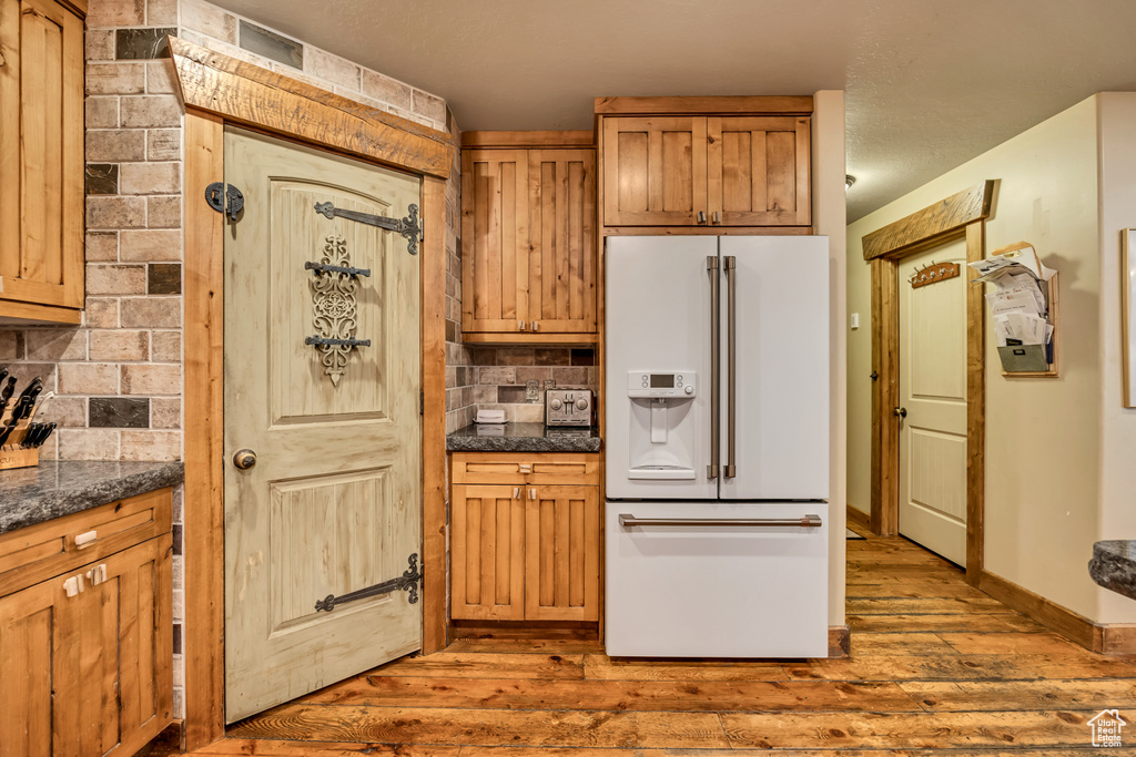 Photo 15 for MLS #2111078 at 131 S Taylor Ave