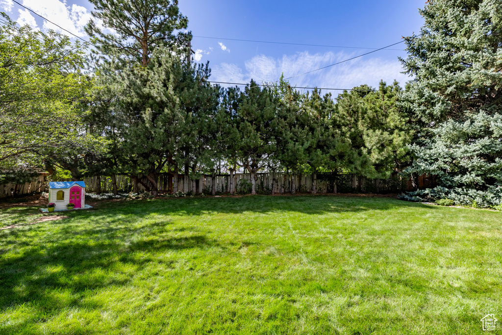 Photo 3 for MLS #2111079 at 1458 S Wilton Way