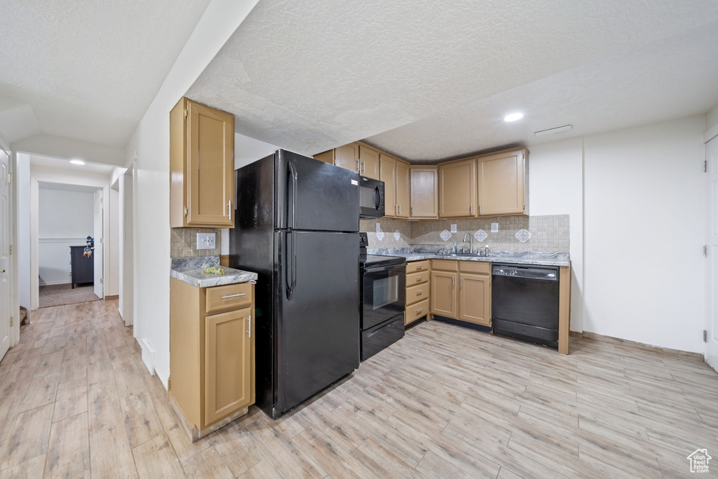 Photo 15 for MLS #2111080 at 5109 W Wildrose Dr