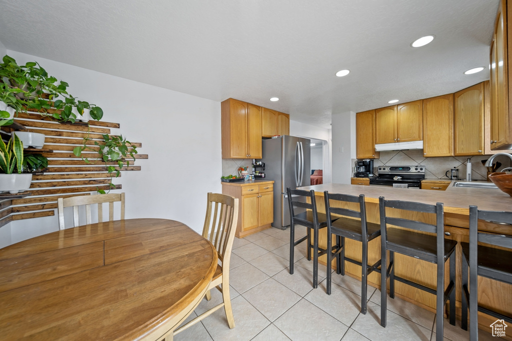 Photo 2 for MLS #2111080 at 5109 W Wildrose Dr