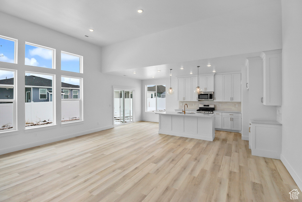 Photo 2 for MLS #2111086 at 2443 W 2950 North #99