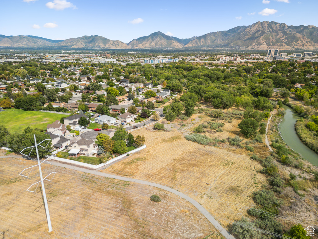 Photo 107 for MLS #2111087 at 889 W Rockhill Point Cv