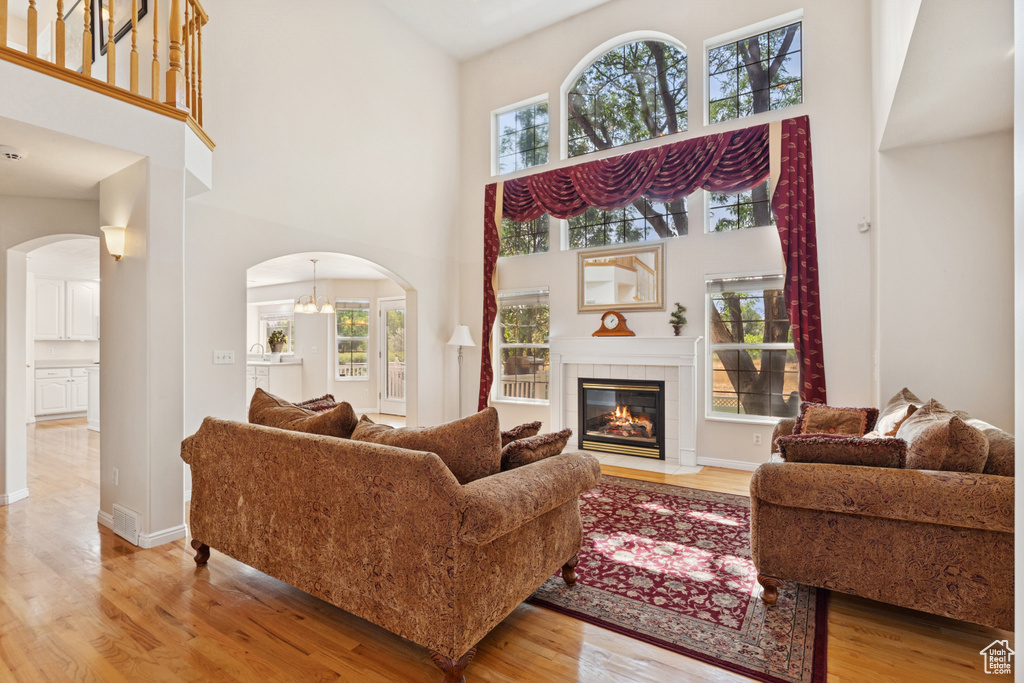 Photo 10 for MLS #2111087 at 889 W Rockhill Point Cv