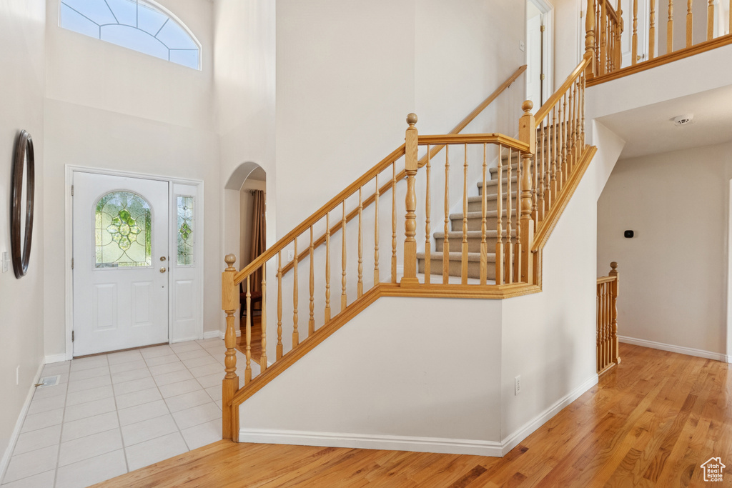 Photo 9 for MLS #2111087 at 889 W Rockhill Point Cv