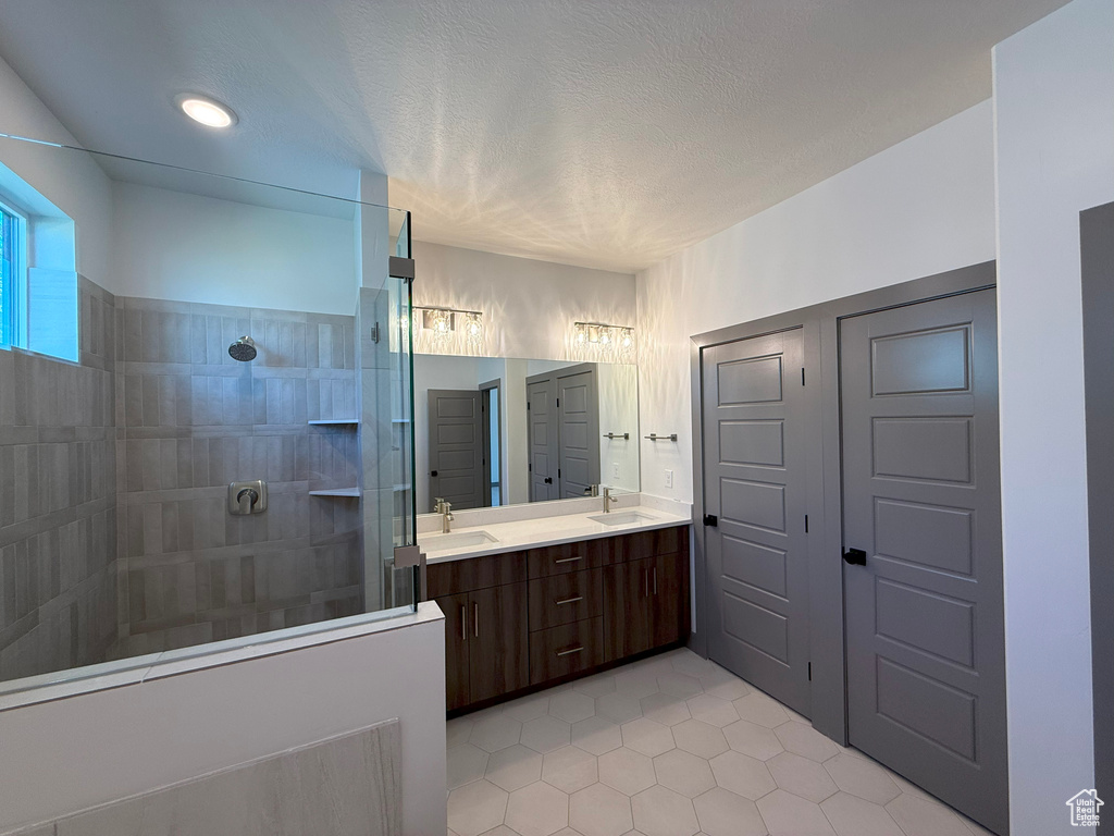 Photo 8 for MLS #2111089 at 8087 S 615 East