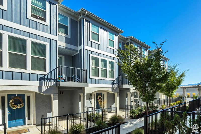 3839 W MOSSMORRAN LN Taylorsville, UT 84129