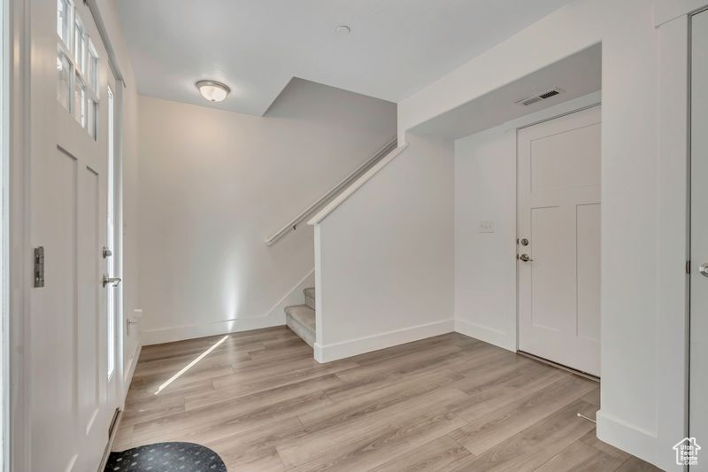 3839 W MOSSMORRAN LN Taylorsville, UT 84129