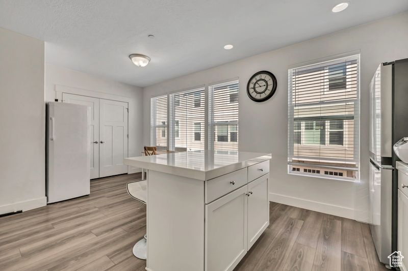 3839 W MOSSMORRAN LN Taylorsville, UT 84129