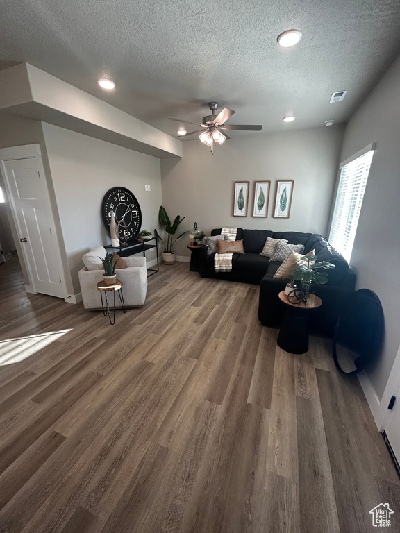 Photo 7 for MLS #2111101 at 7219 W Lara Leigh Ln #3