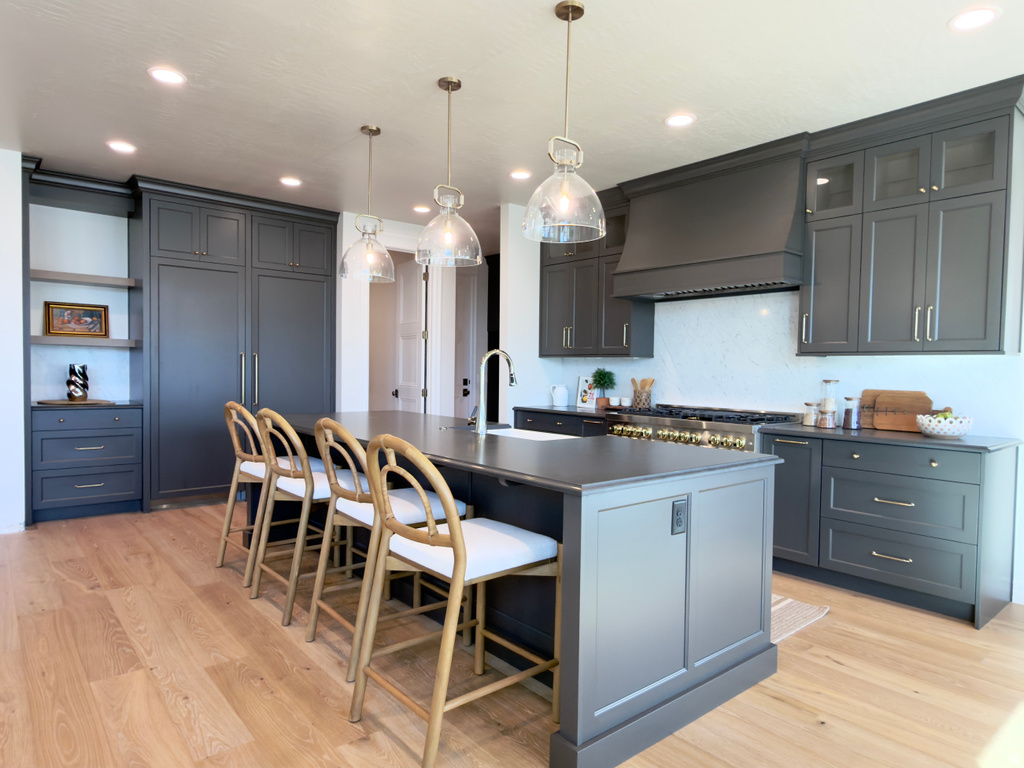1198 E 110 S Pleasant Grove, UT 84062