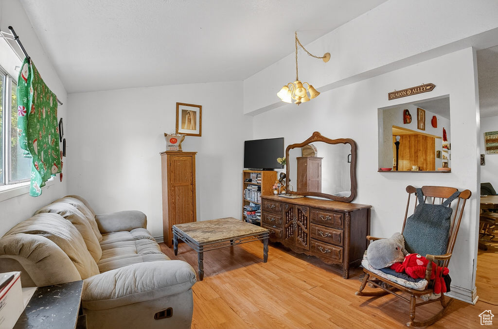 314 E BRIDGE ST Blackfoot, ID 83221