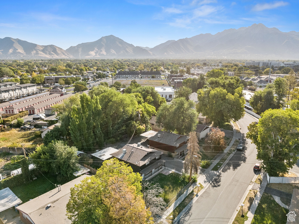 833 E WHITEMAPLE WAY Salt Lake City, UT 84106