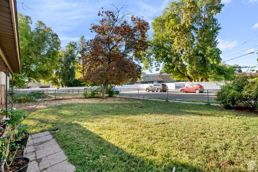 841 E WHITEMAPLE WAY Salt Lake City, UT 84106