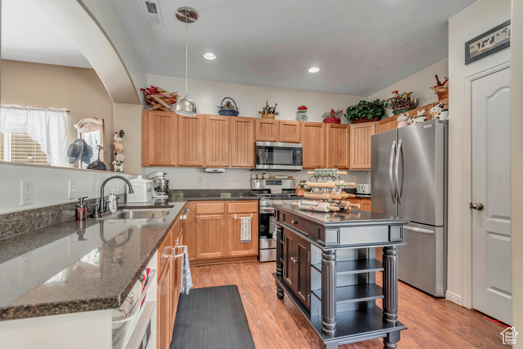 6793 W TUPELO LN West Jordan, UT 84081