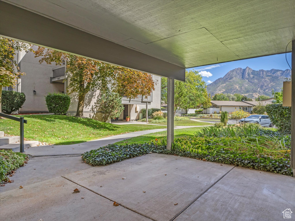 Photo 4 for MLS #2111131 at 5820 S Waterbury Way #H