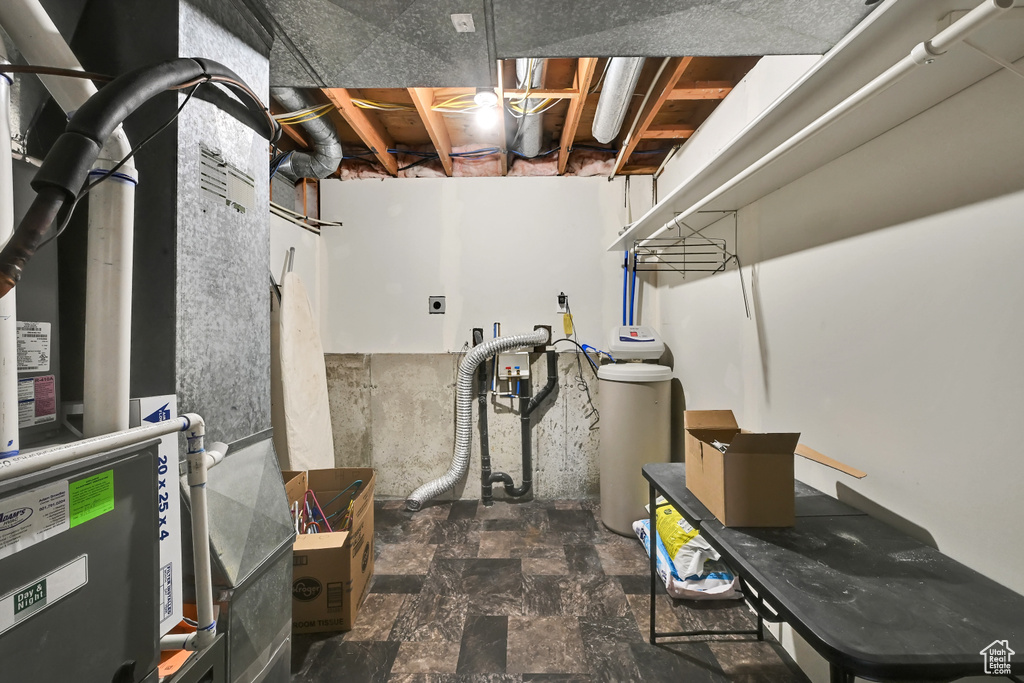 5875 S 3750 W Roy, UT 84067
