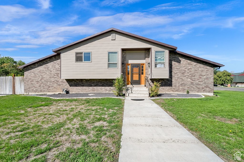 5875 S 3750 W Roy, UT 84067