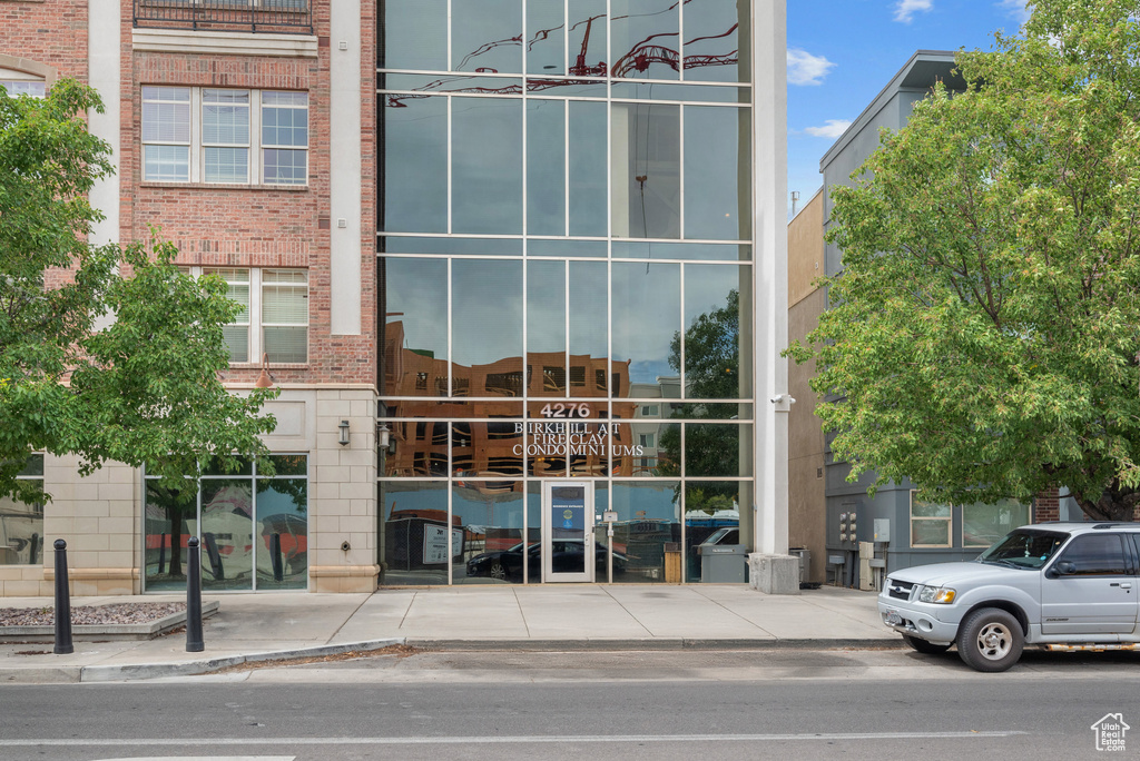 4276 S MAIN ST #213 Murray, UT 84107