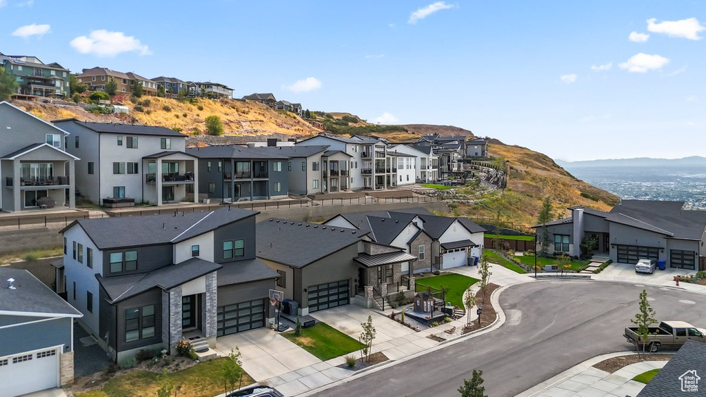 Photo 5 for MLS #2111173 at 837 S Finley Cir