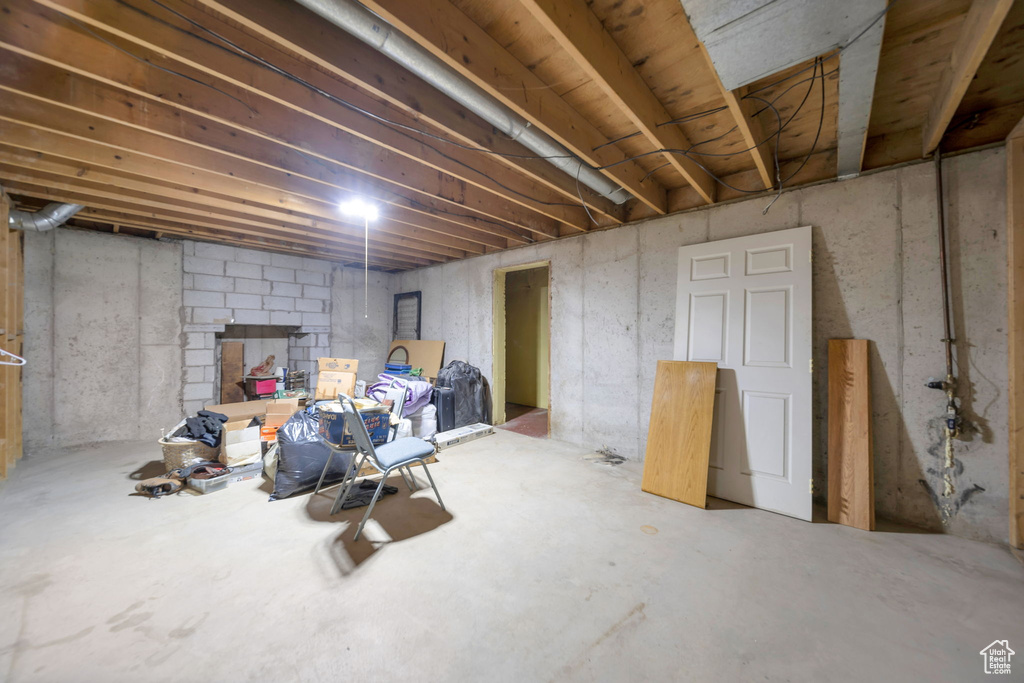 6474 S TAMRA DR Taylorsville, UT 84129