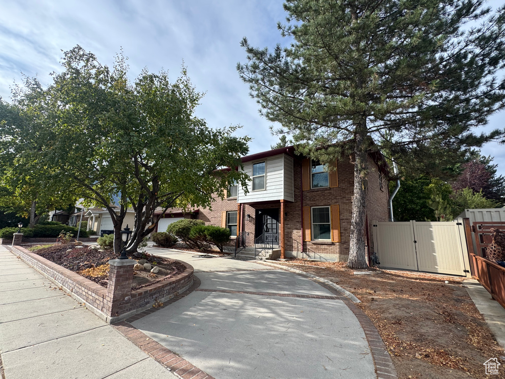 Photo 2 for MLS #2111182 at 2650 E Willow Wick Dr