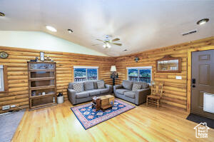 Photo 18 for MLS #2111186 at 414 S Cottonwood Dr