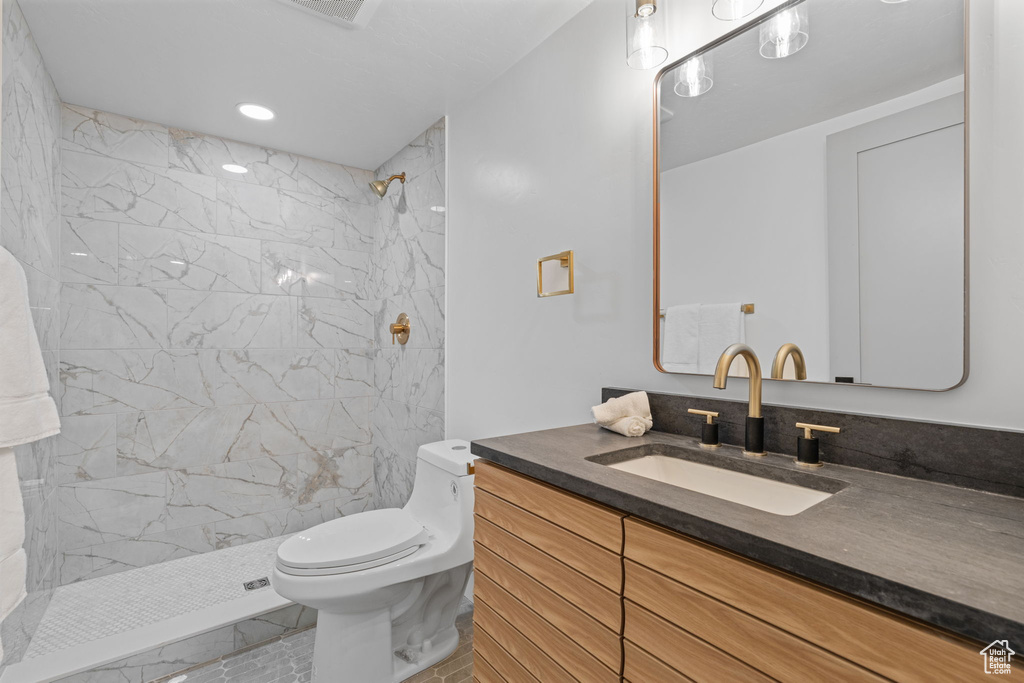 1370 E OAKMONT LN Fruit Heights, UT 84037