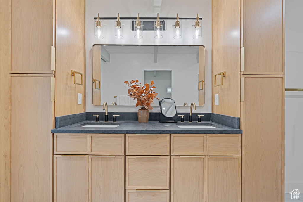 1370 E OAKMONT LN Fruit Heights, UT 84037