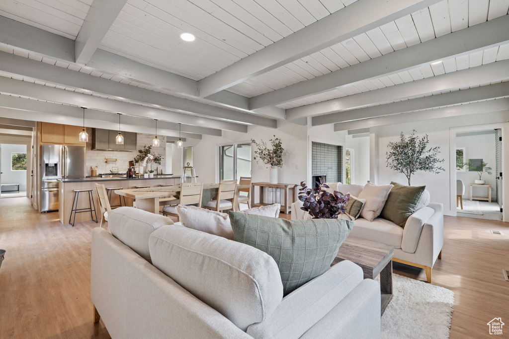 1370 E OAKMONT LN Fruit Heights, UT 84037
